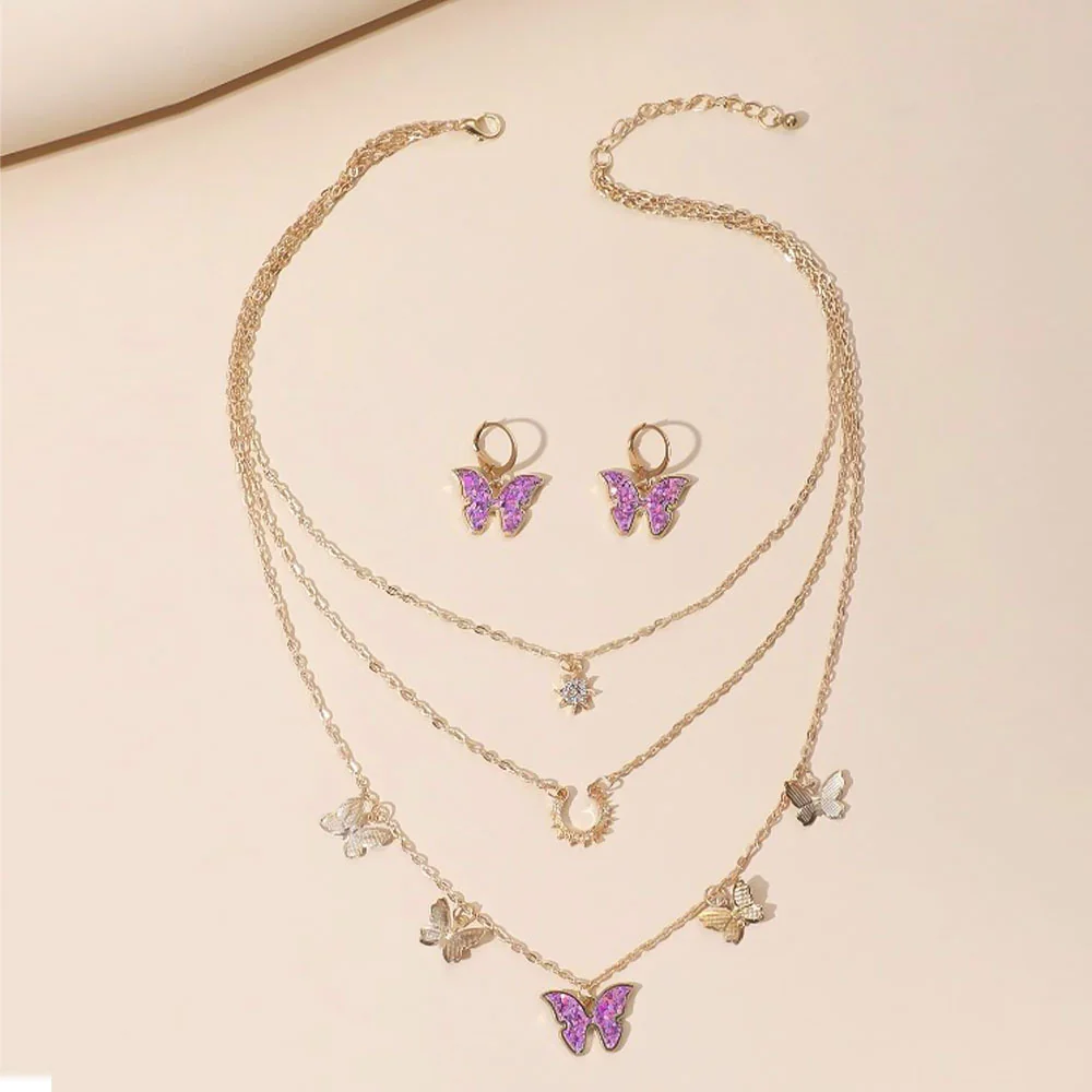 قلادة بطبقات بتعليقة فراشة مع اقراط متدلية